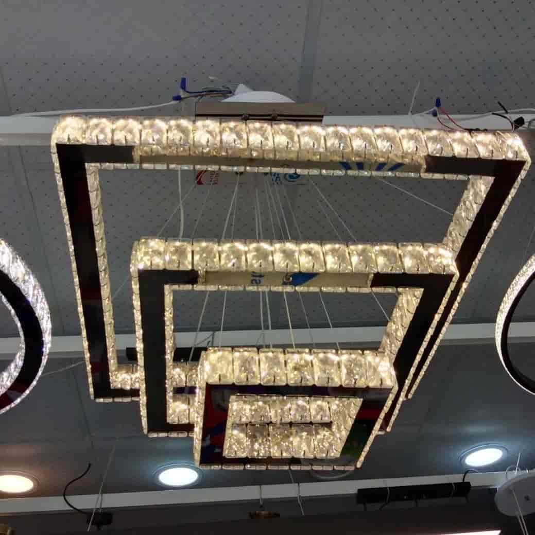 لوستر کریستال مربع سه طبق